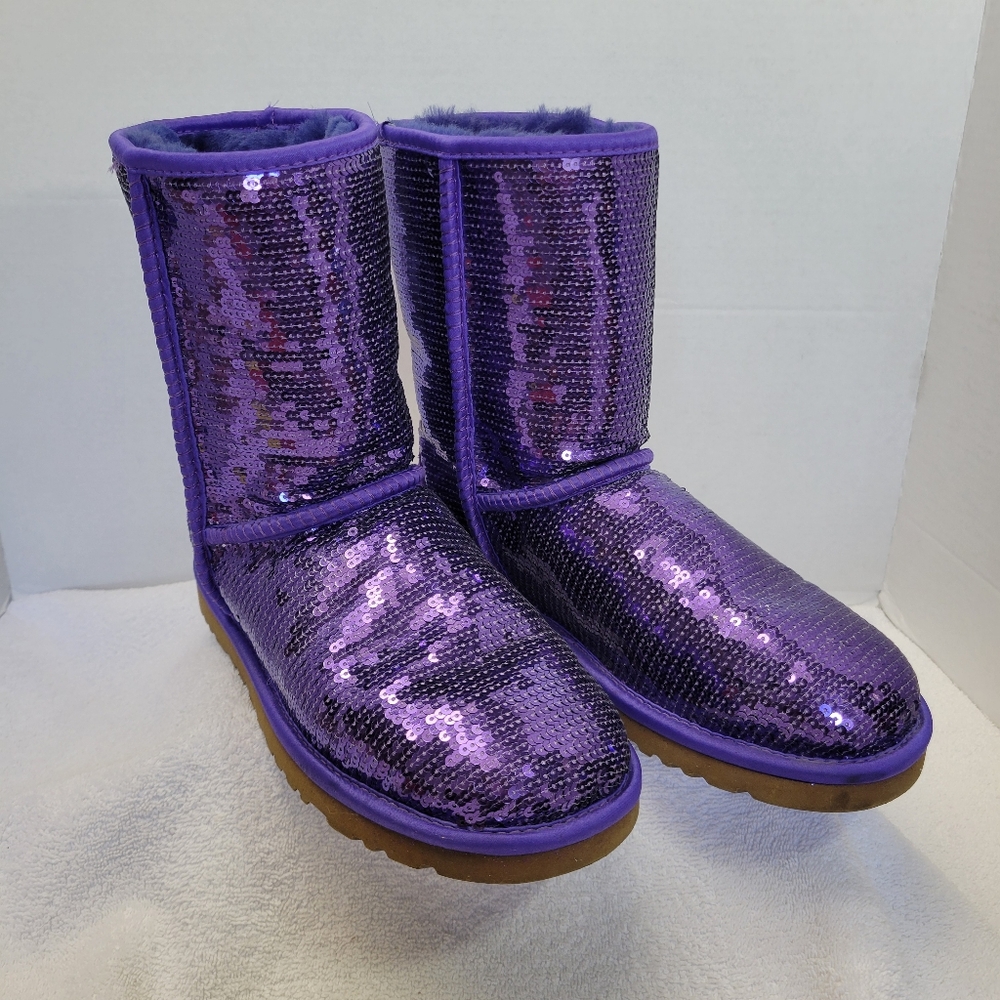 UGG Australia Classic Boots Womens Size 6 Purple Sparkles Sequins Sheepskin 3161